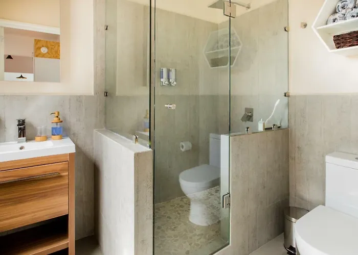 Apartment Juub Hip,colorful Studio With Patio In Roma Norte